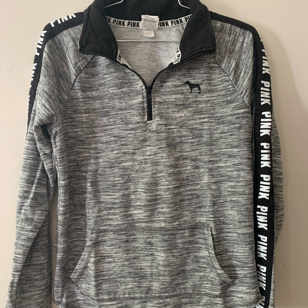 Grey sweatshirt